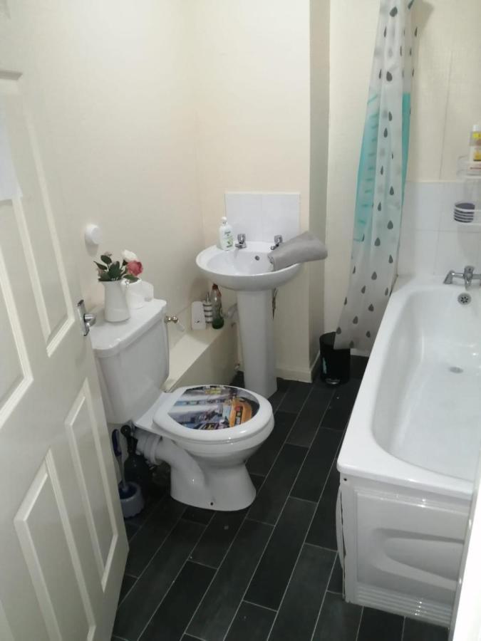 Westcott Road Home Liverpool Dış mekan fotoğraf